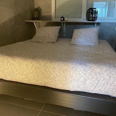 Au Petit Bonheur Imprevu Apartamento Douai Exterior foto